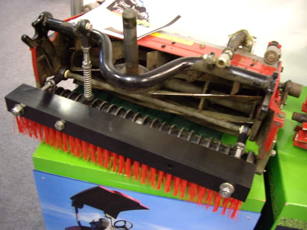 mowercylinderbrush1024×768 Green Man Lawn Care